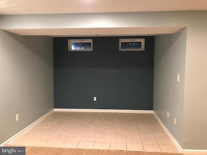 PINEY ORCHARD - Residential Lease