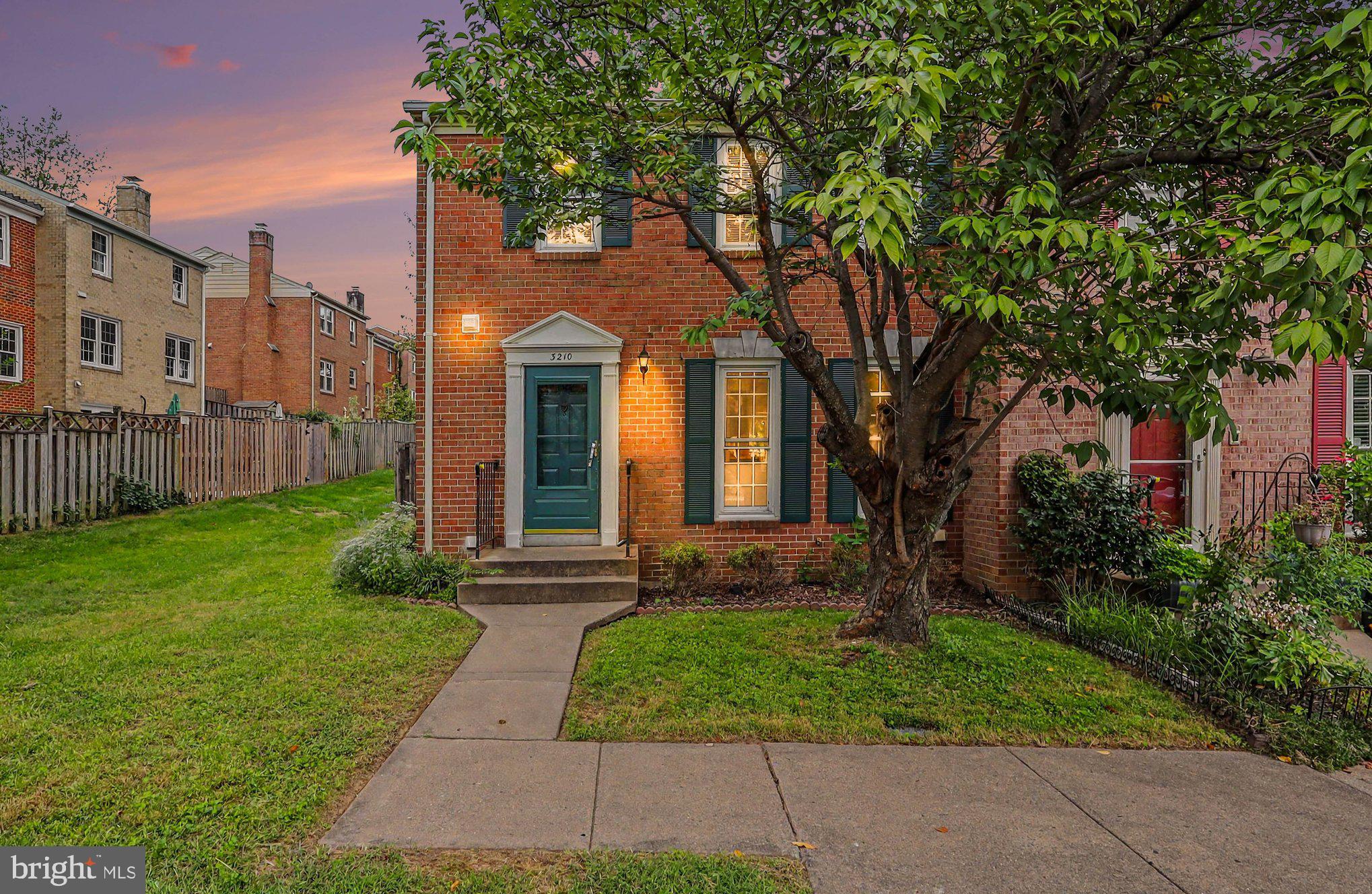 3210 GEMSTONE COURT