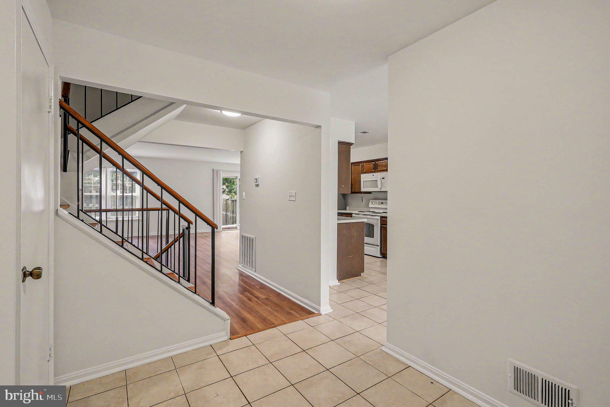 3210 GEMSTONE COURT