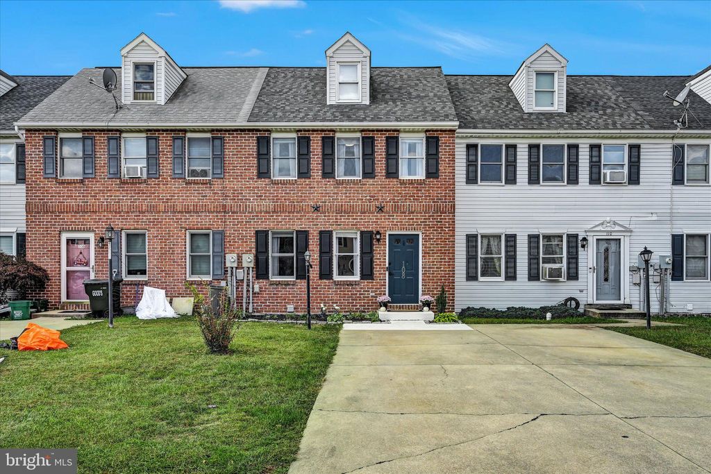 Photo of 108 Ashley Drive, Ephrata, PA 17522 (MLS # PALA2058664)