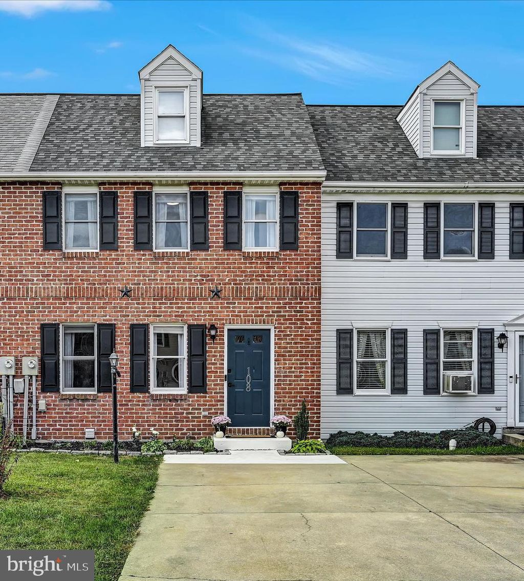 Photo of 108 Ashley Drive, Ephrata, PA 17522 (MLS # PALA2058664)