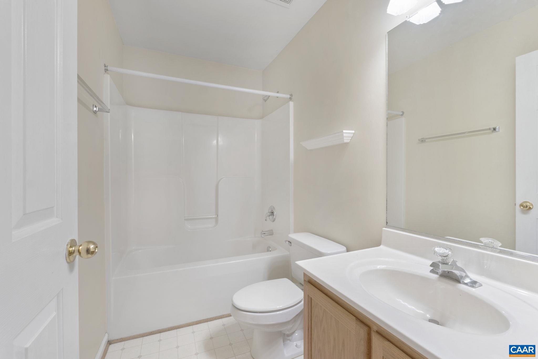 LAKE MONTICELLO - Residential Lease