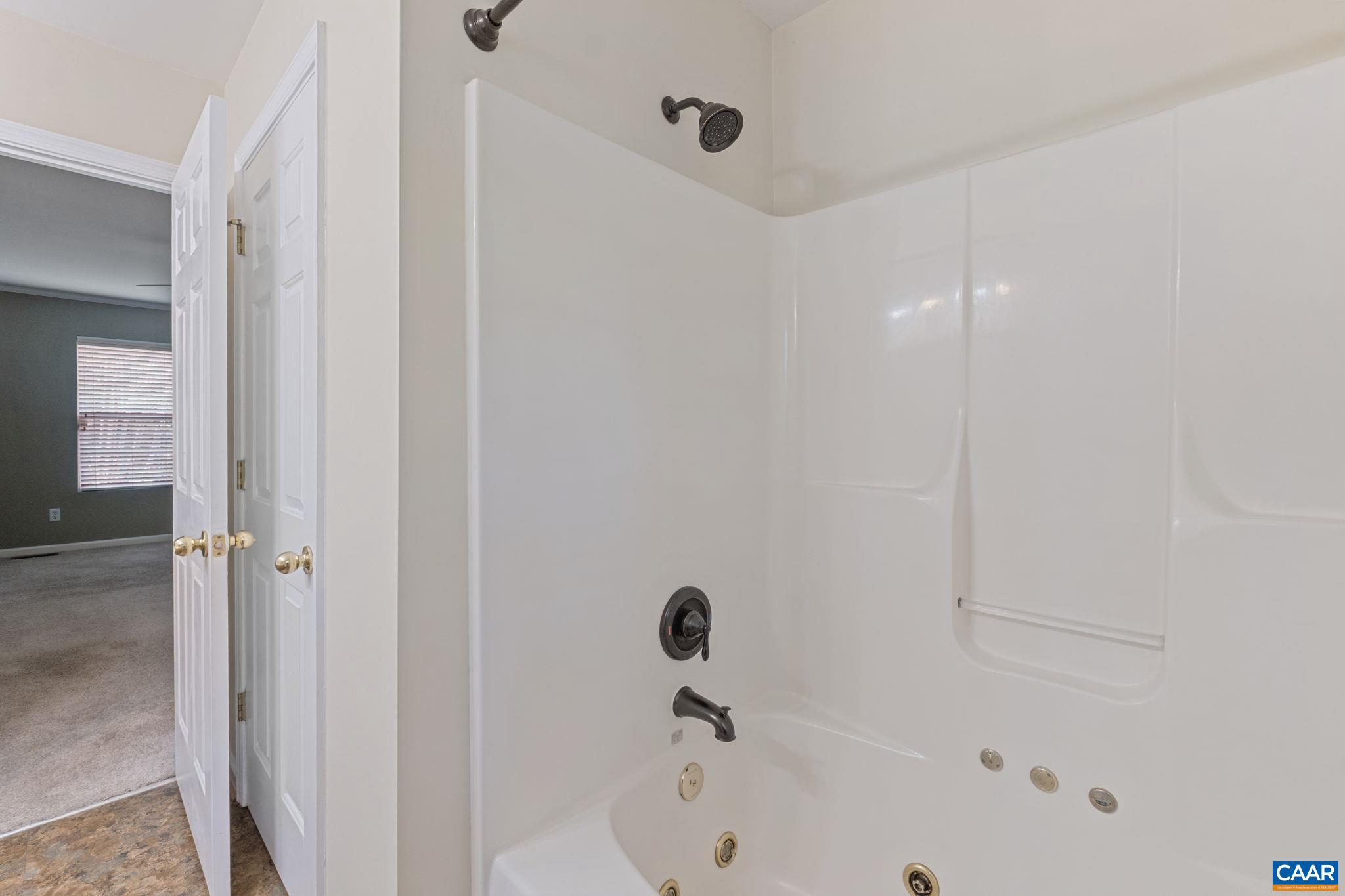 LAKE MONTICELLO - Residential Lease