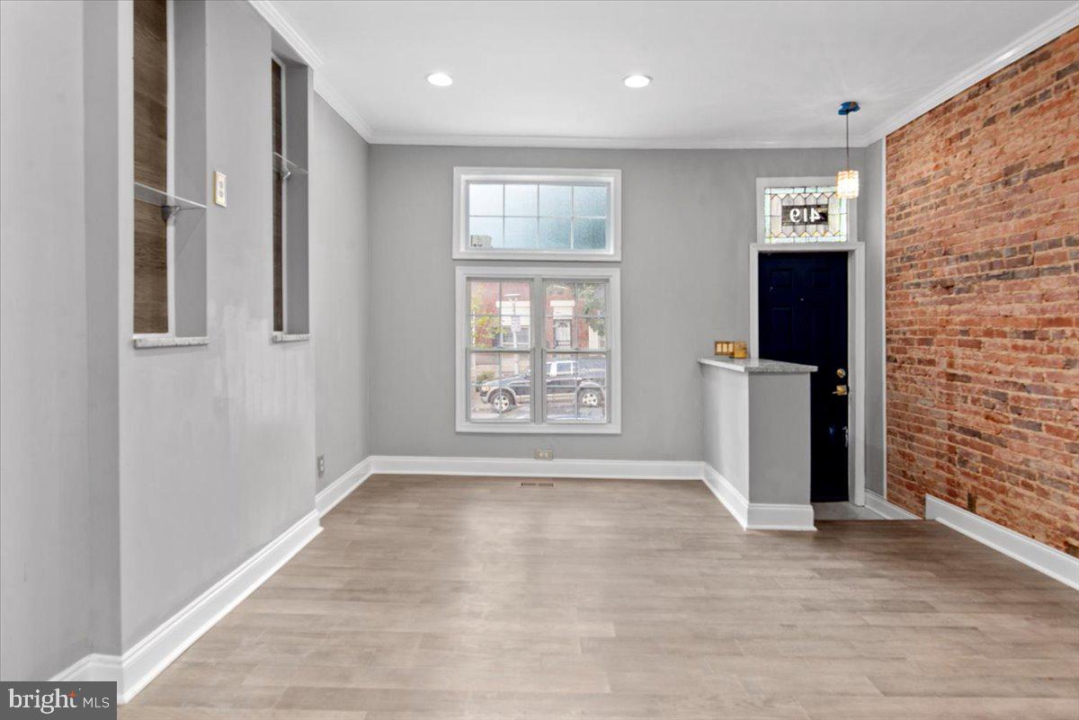 MCELDERRY PARK - Residential Lease