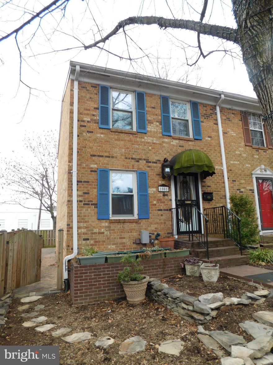 Purchase in Old Town under $600,000! Needs some work but walk to Metro, restaurants and shops. Kit. cab., microwave and wiring 2014. Huge storage in floored attic. Lifetime Warranty on windows. Gutters and roof replaced. Off street parking.  Lower level has outside entrance, large patio, hardwood floors throughout.  Bring offers. Seller is motivated.Painting being done.