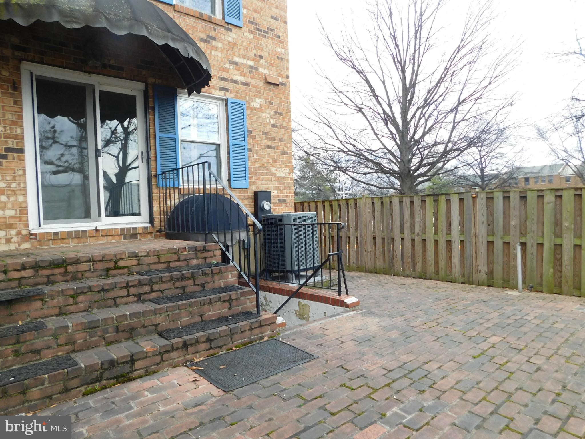 OLD TOWN SOUTH - Residential