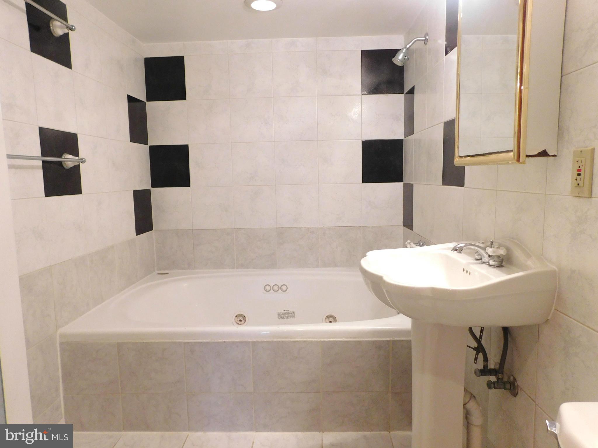 OLD TOWN SOUTH - Residential