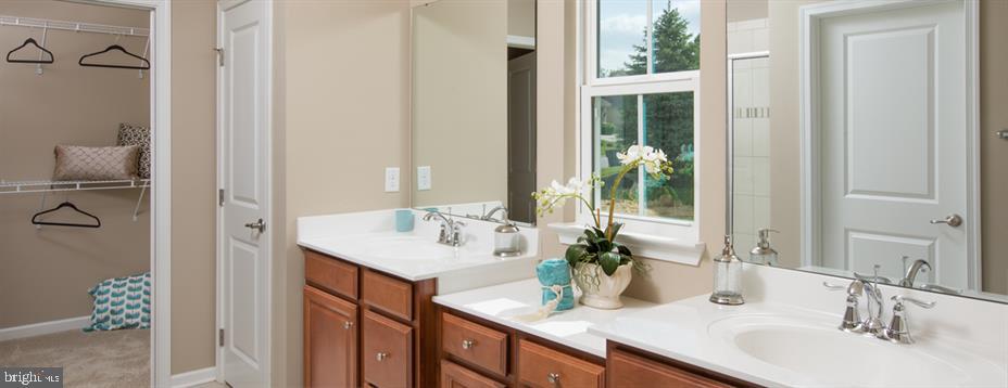 BLUE RIDGE PARK - Residential