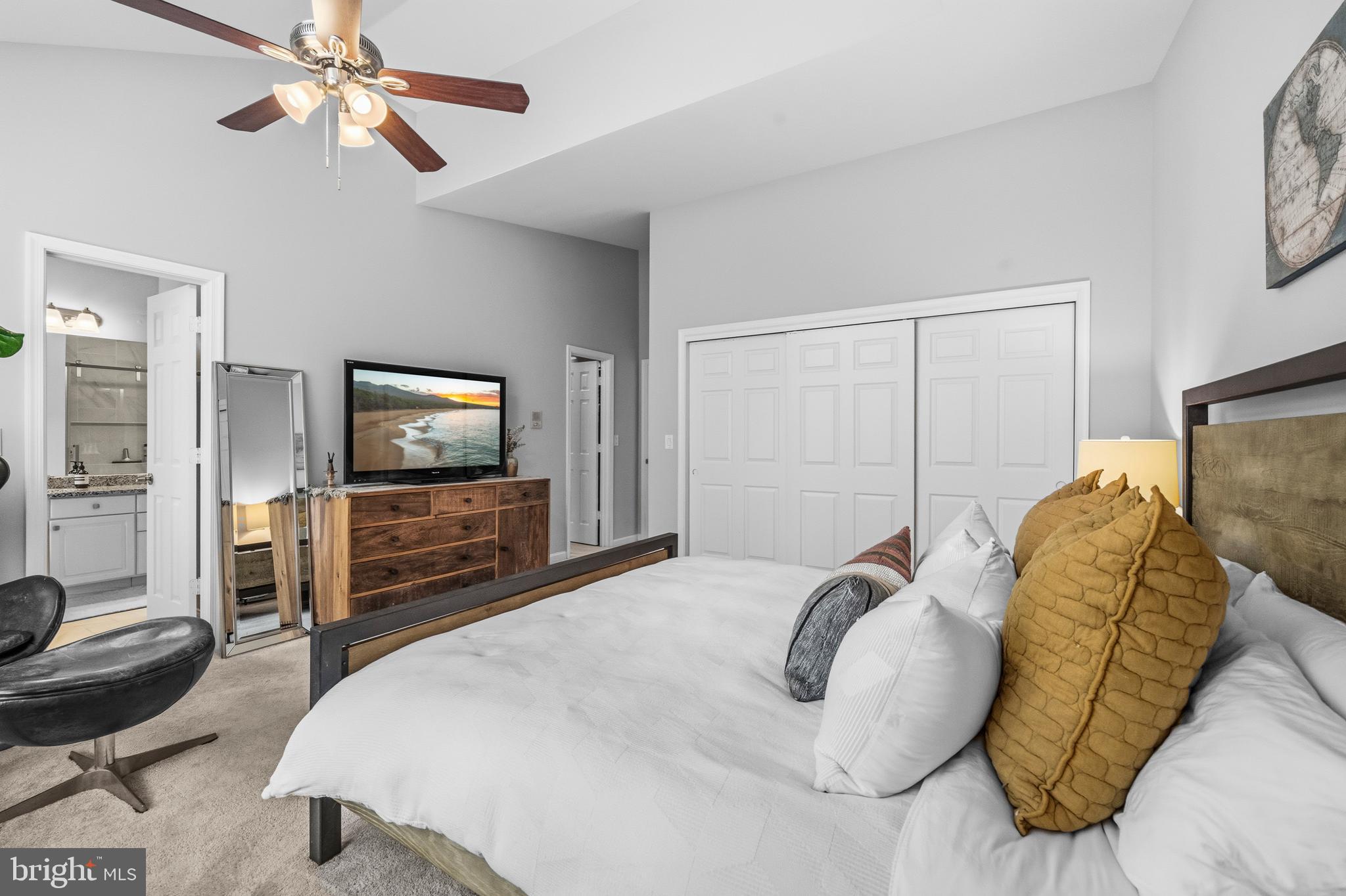 OAKTON CREST - Residential