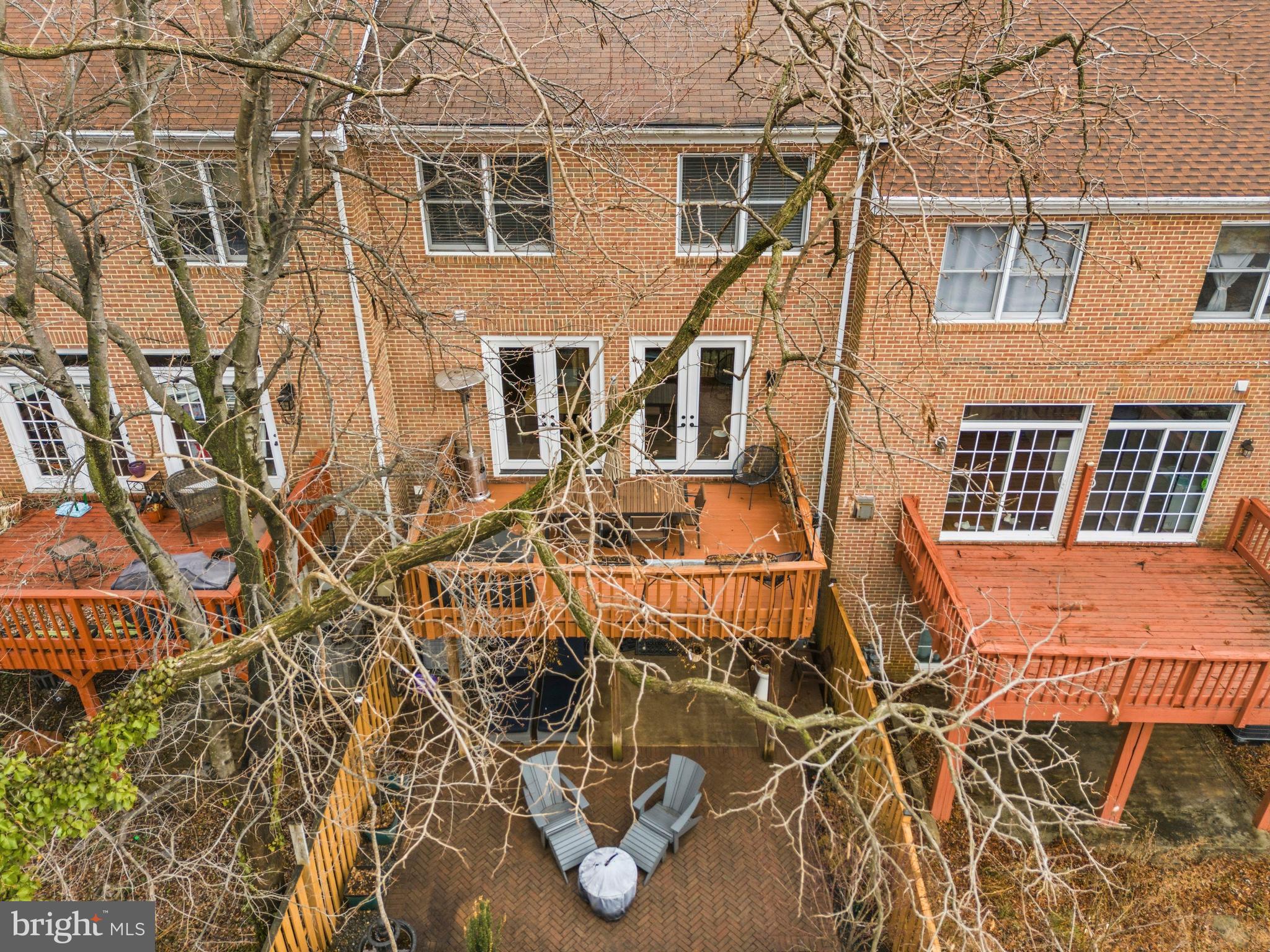 OAKTON CREST - Residential