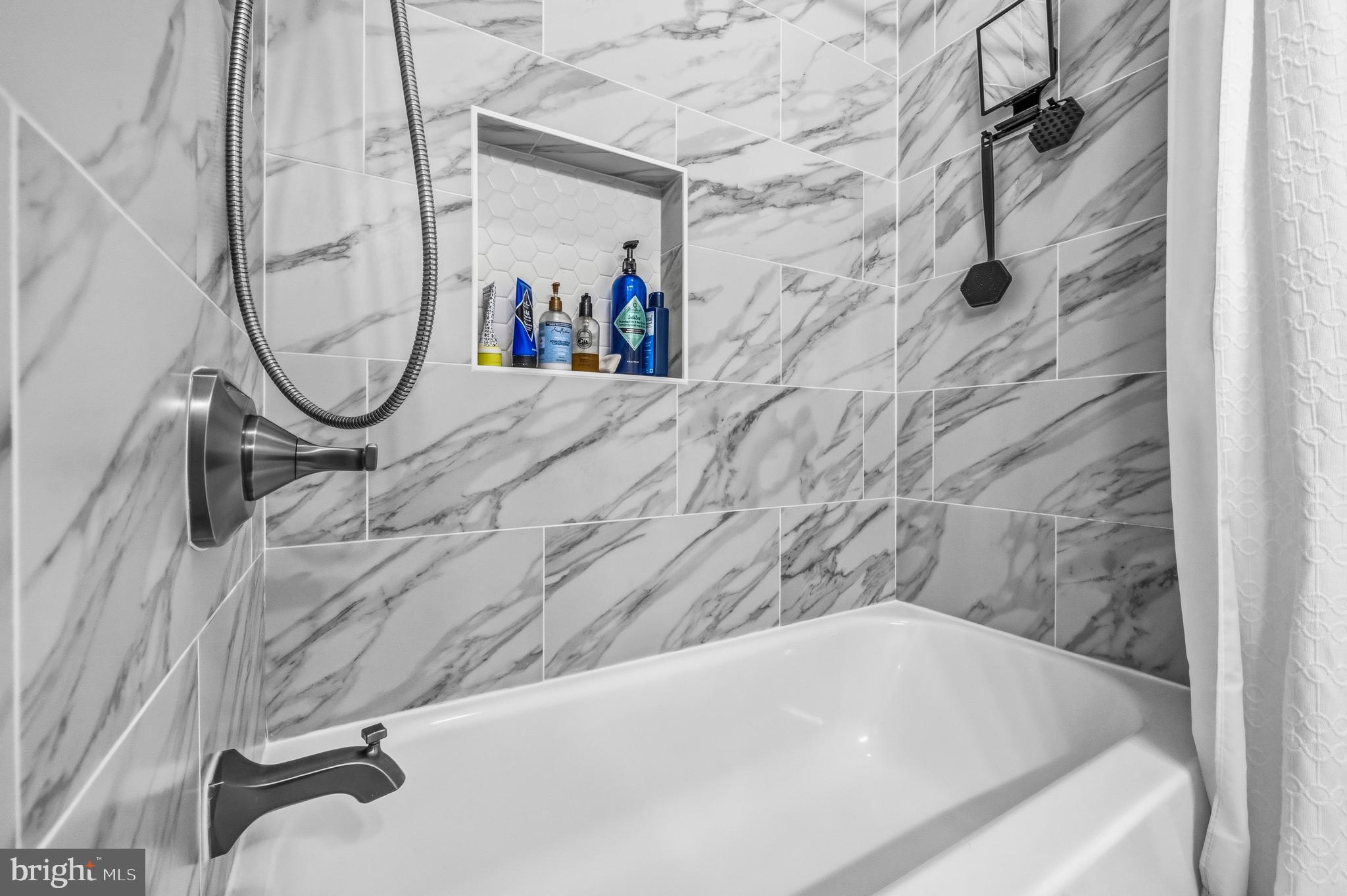 OAKTON CREST - Residential