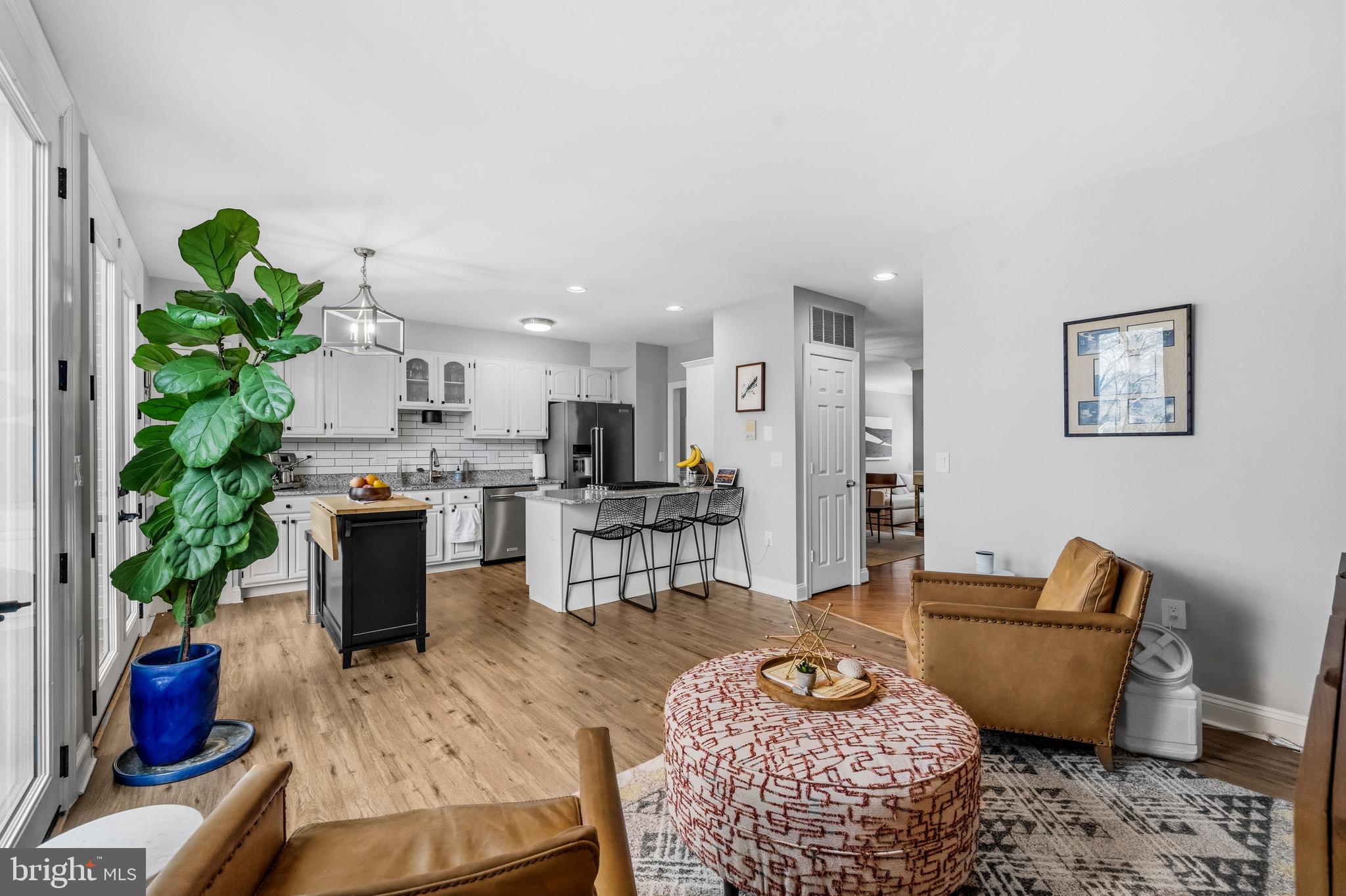 OAKTON CREST - Residential