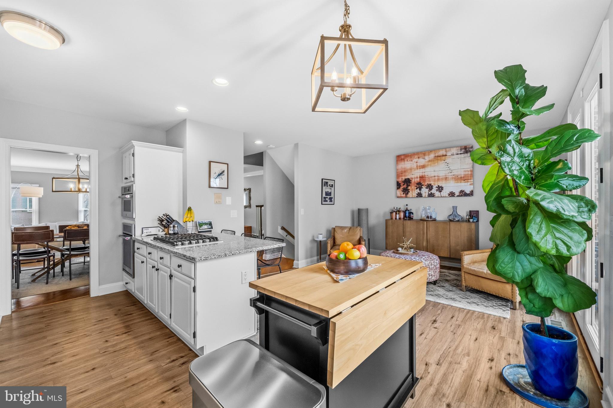 OAKTON CREST - Residential