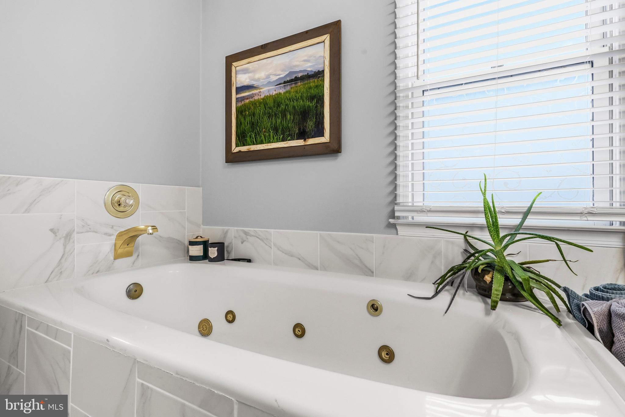 OAKTON CREST - Residential