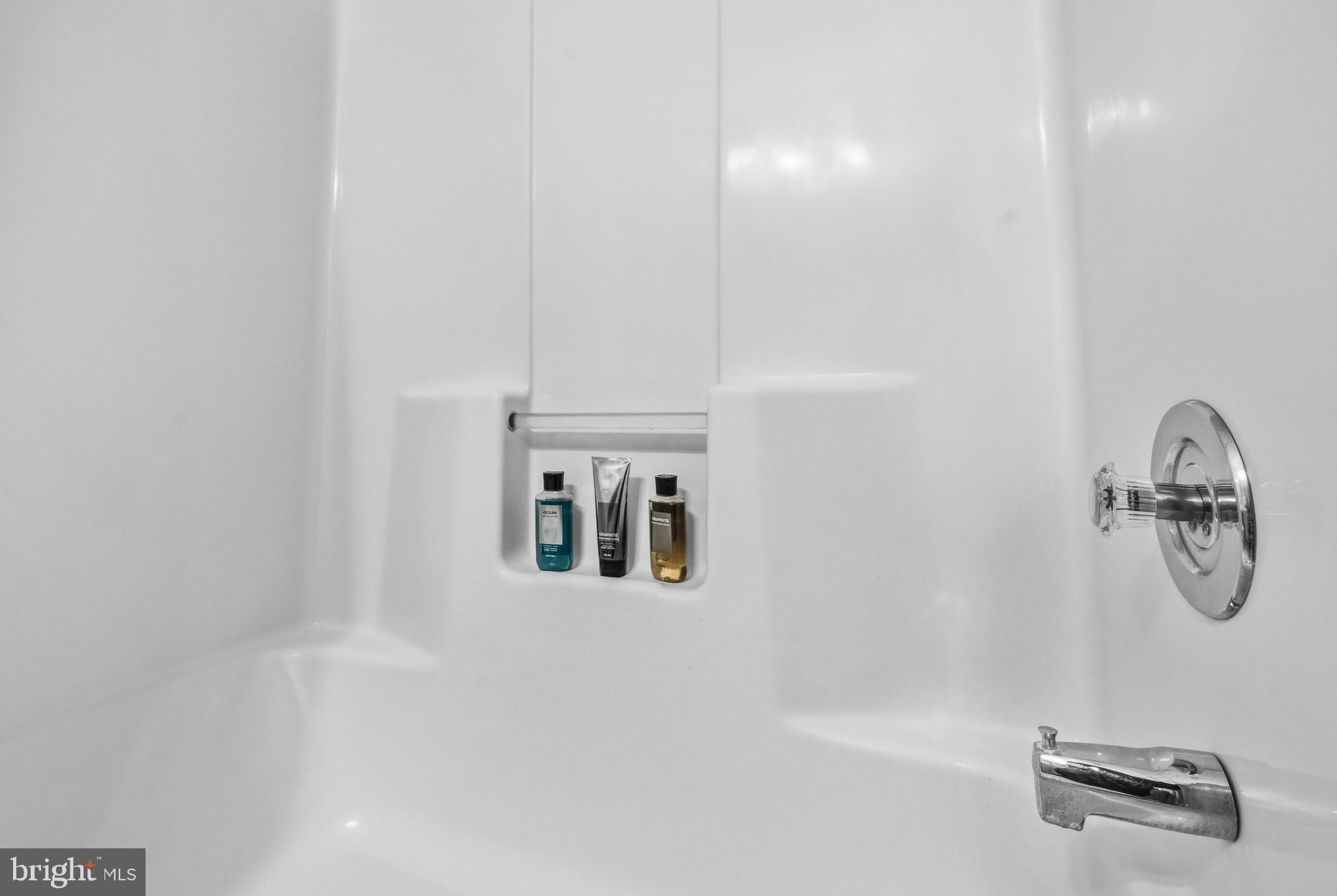 OAKTON CREST - Residential