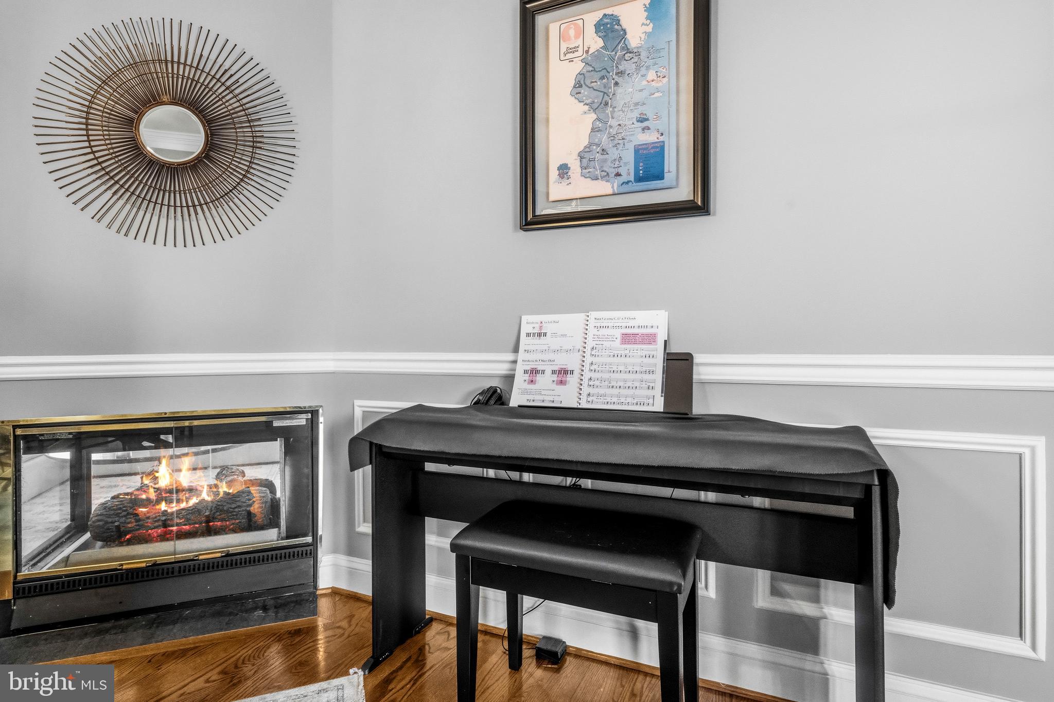 OAKTON CREST - Residential