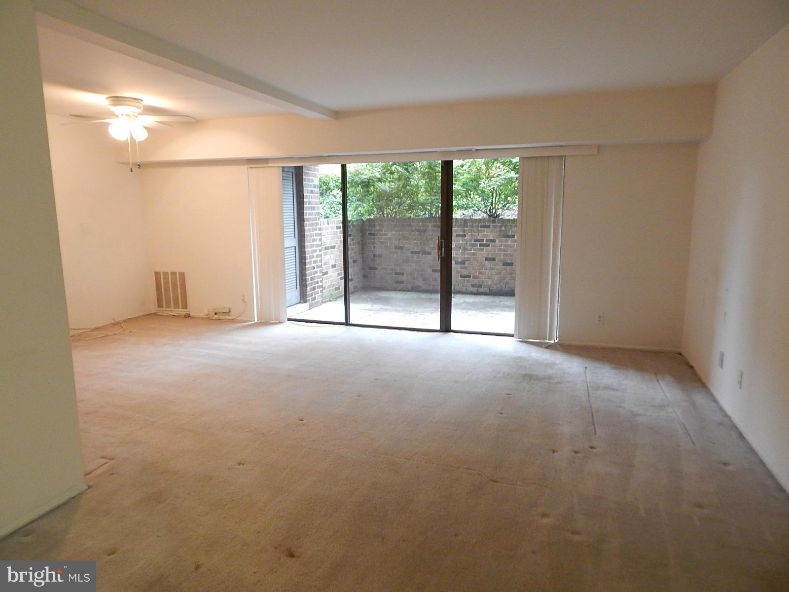 HERITAGE COURT - Residential