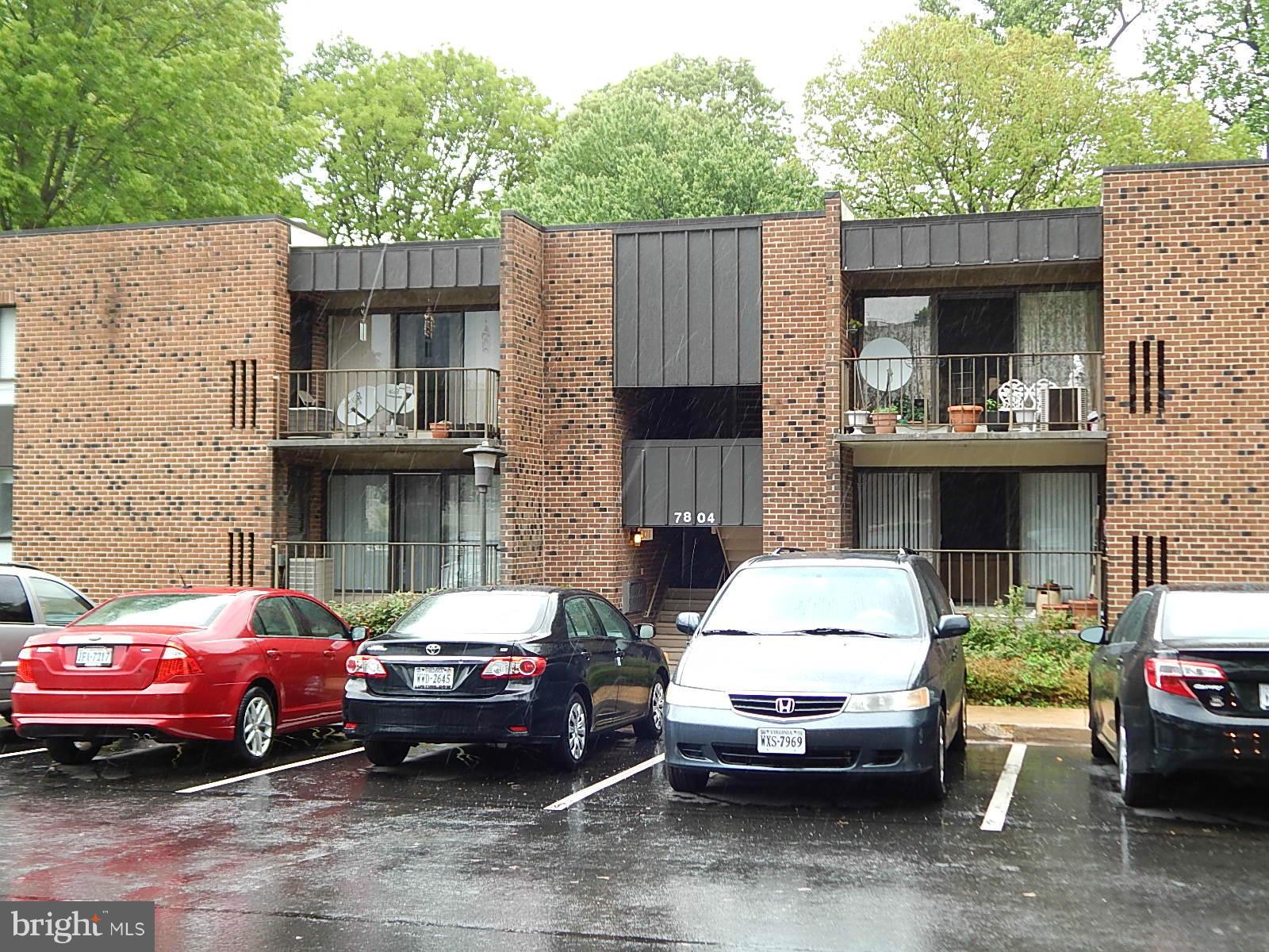 HERITAGE COURT - Residential