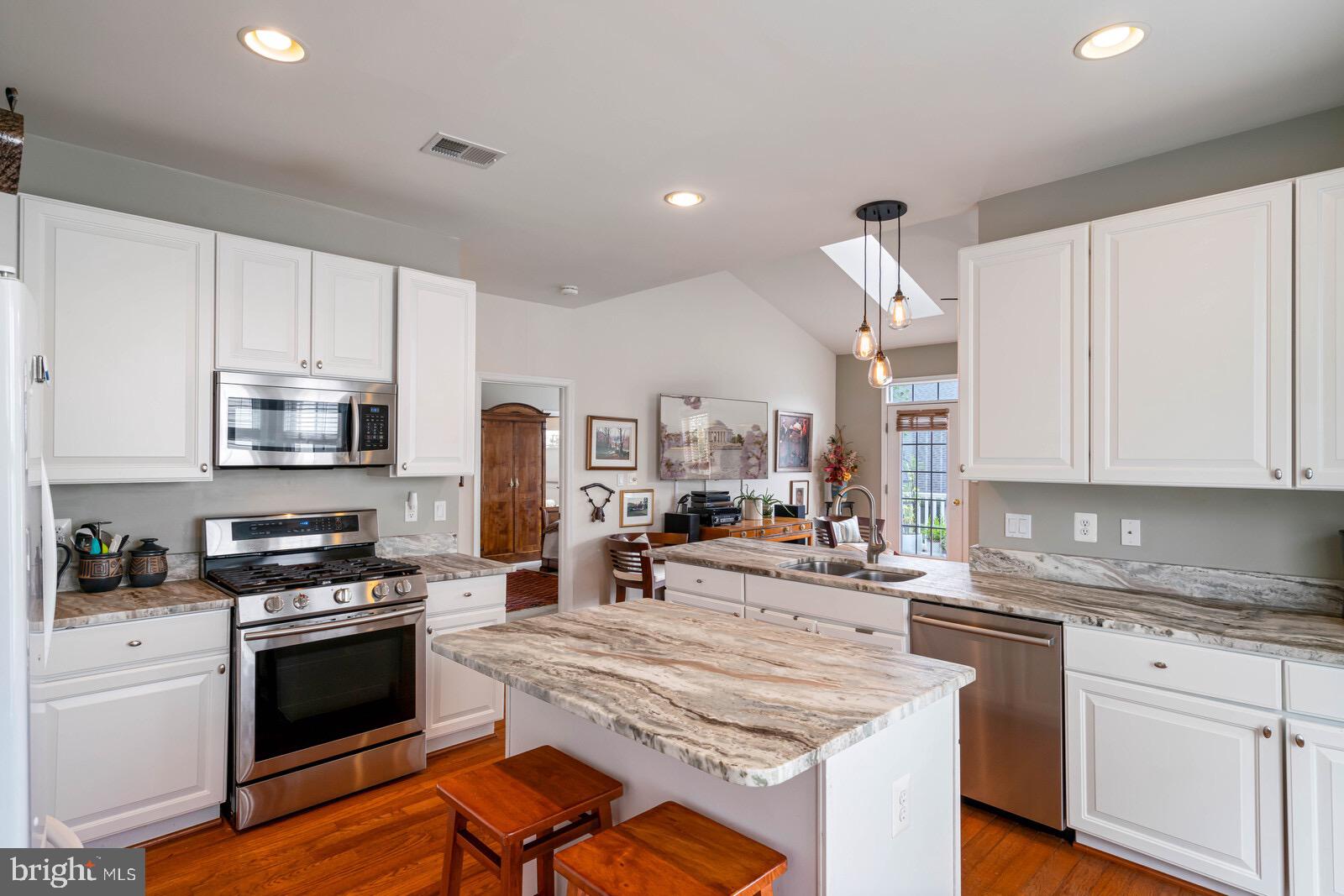 HERITAGE HUNT - Residential