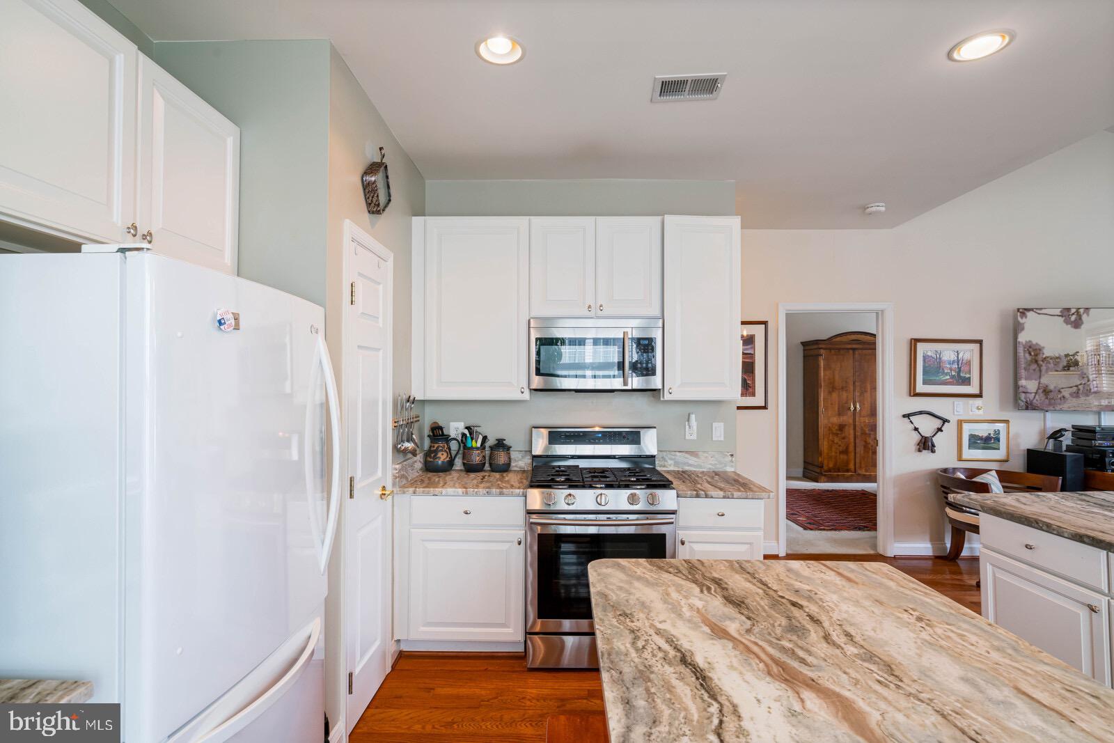 HERITAGE HUNT - Residential