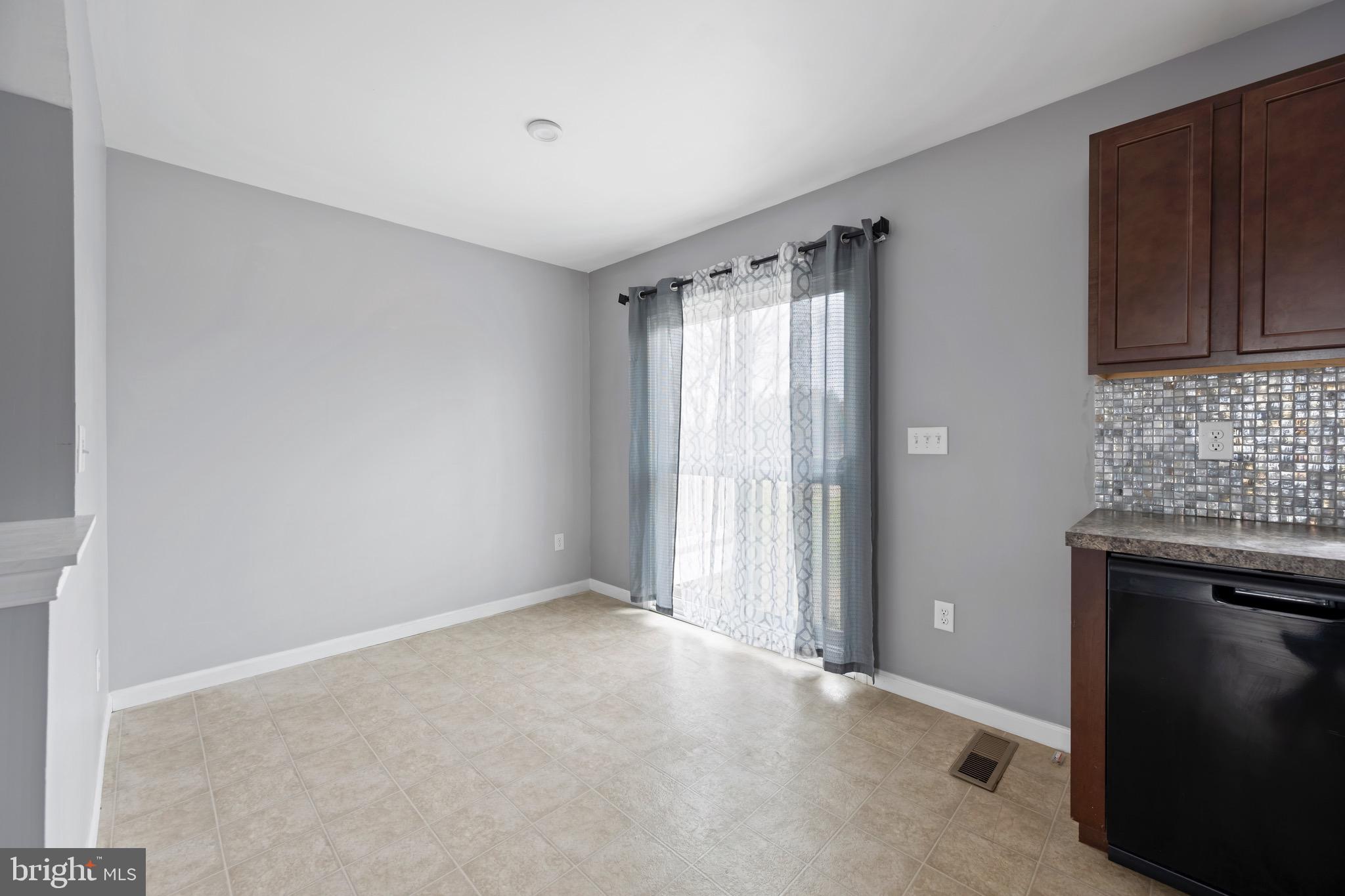 BROOKSTONE TRACE - Residential