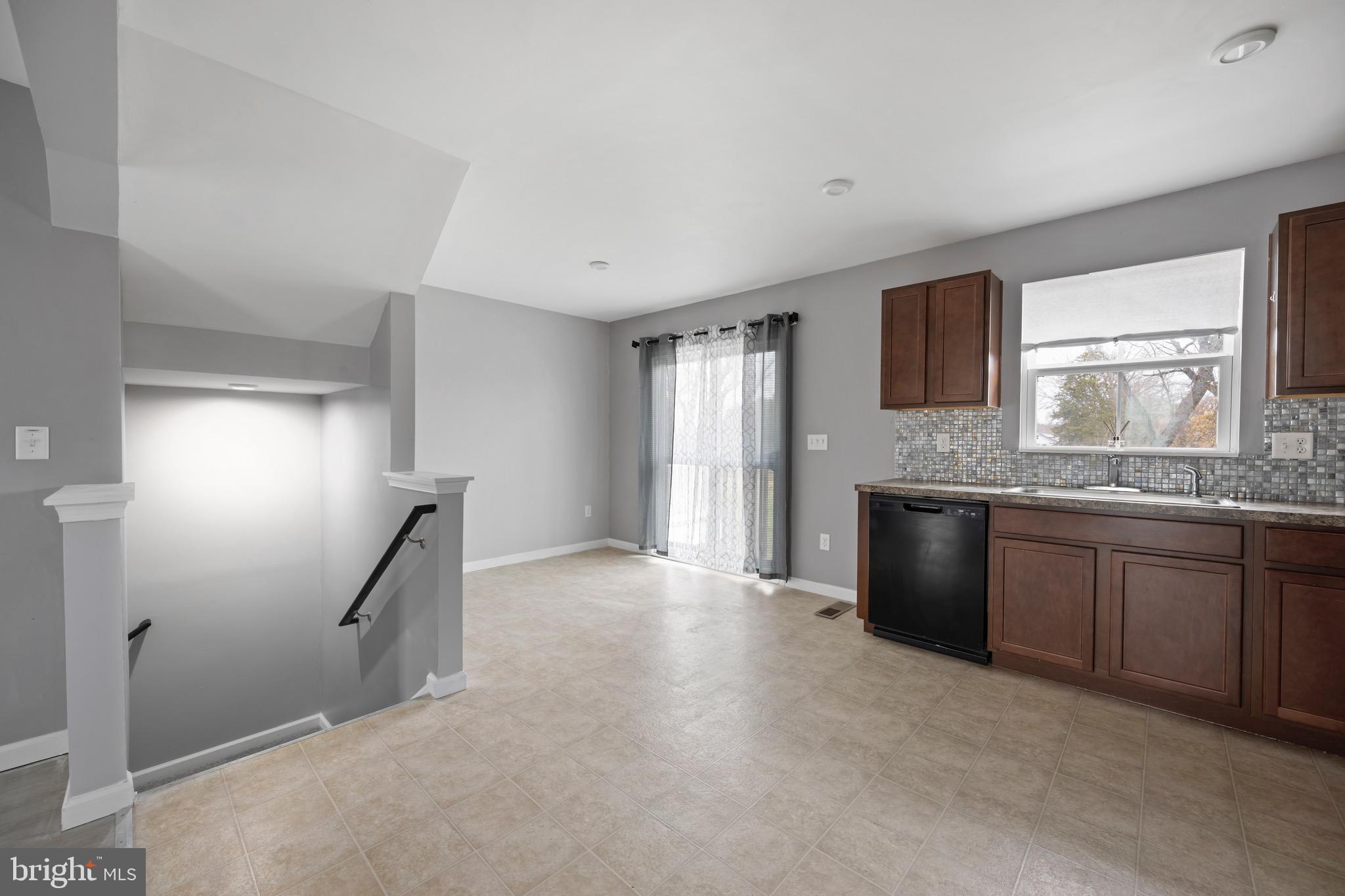 BROOKSTONE TRACE - Residential