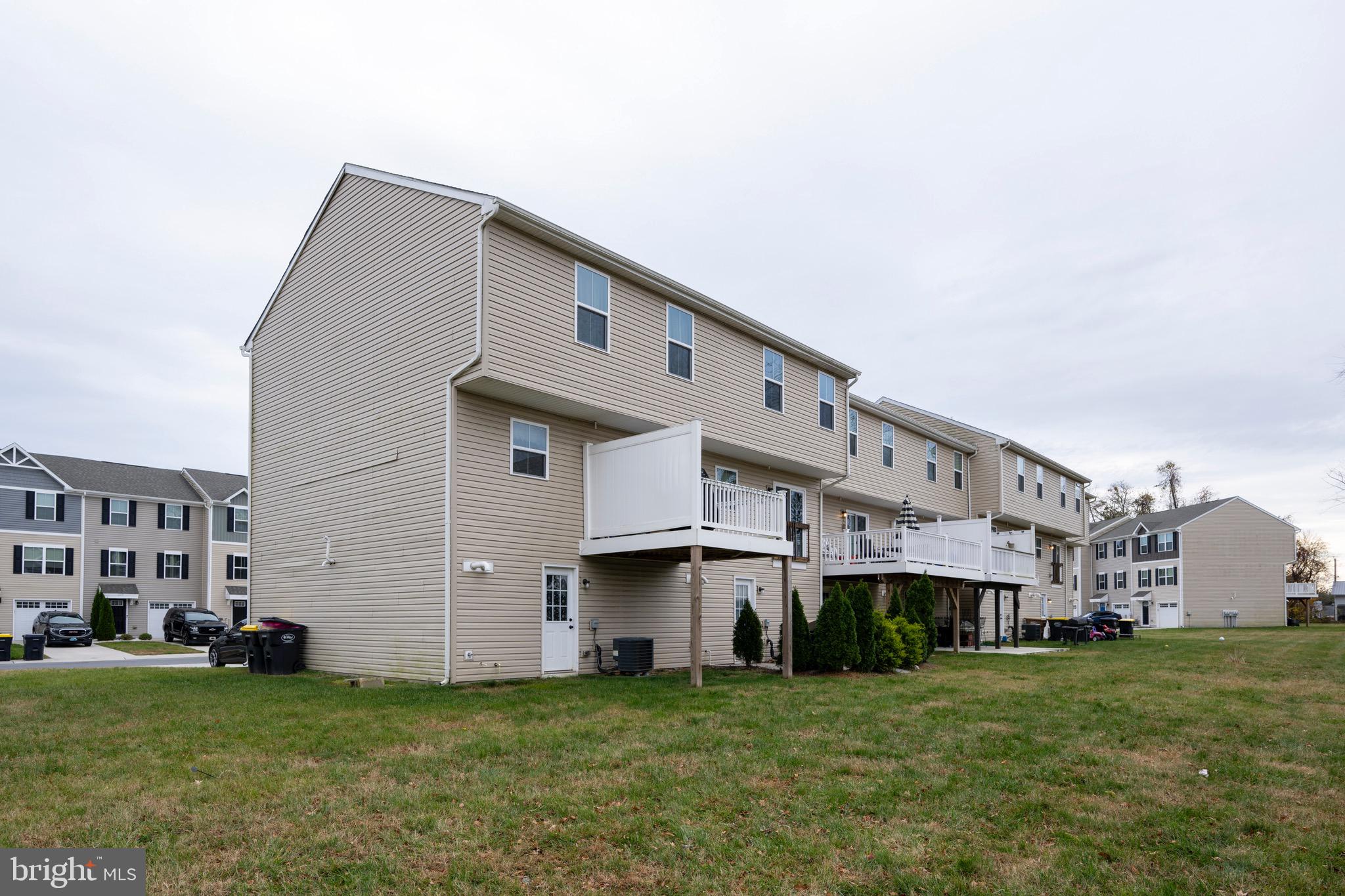 BROOKSTONE TRACE - Residential