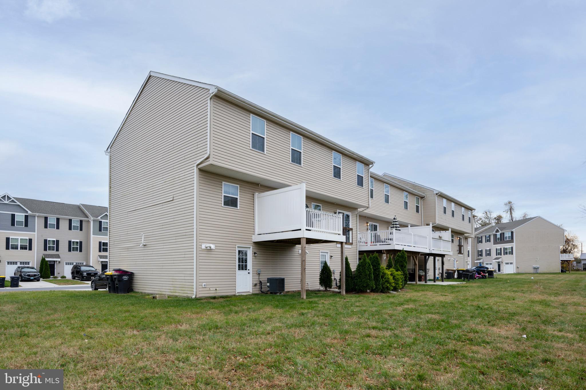 BROOKSTONE TRACE - Residential