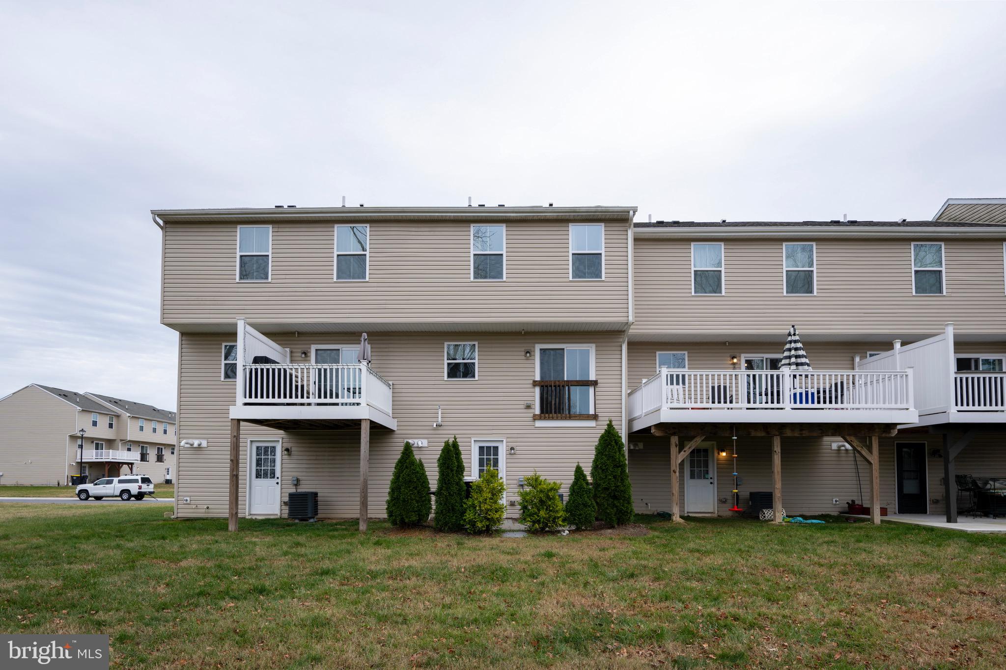 BROOKSTONE TRACE - Residential