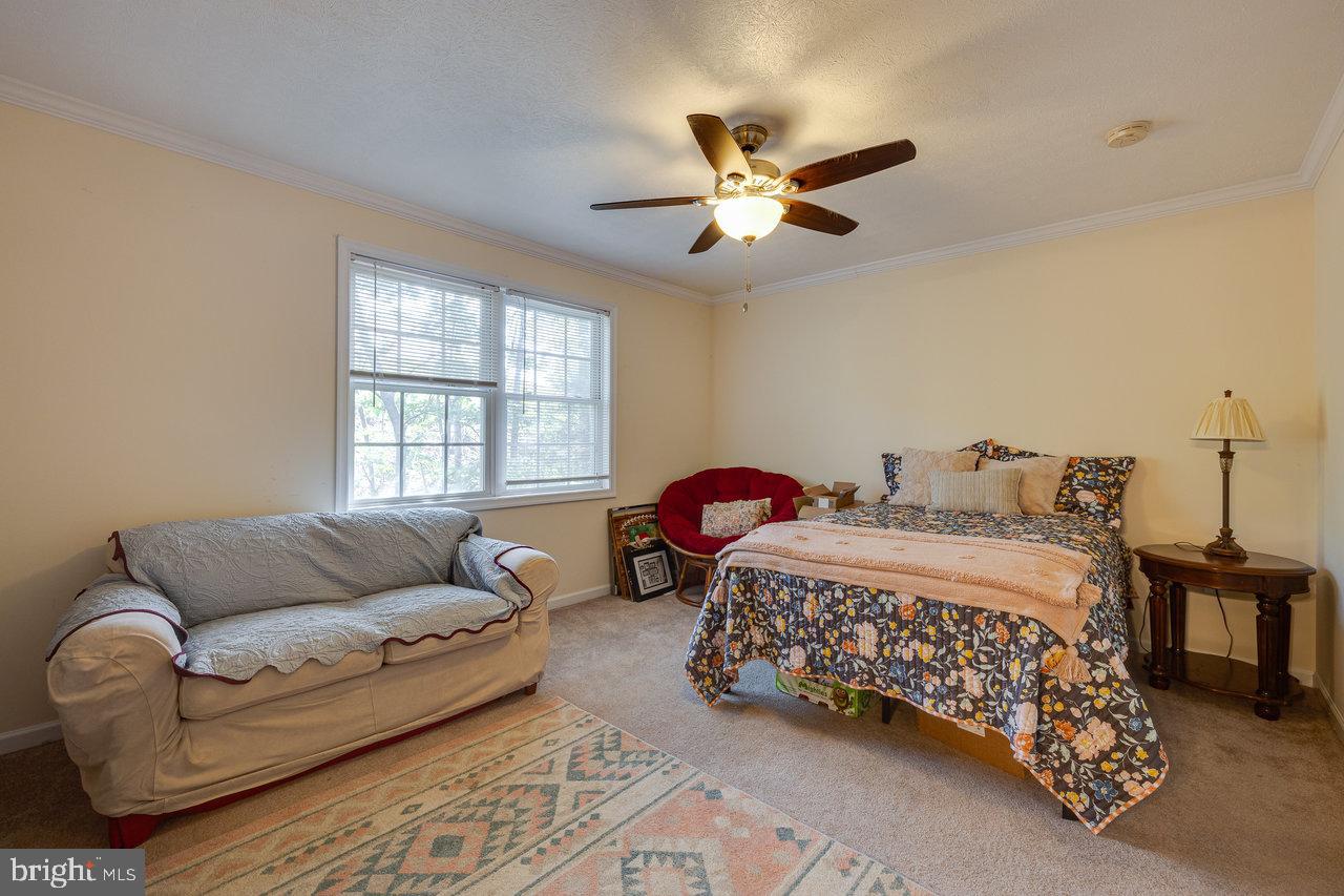 SHERWOOD FOREST - Residential