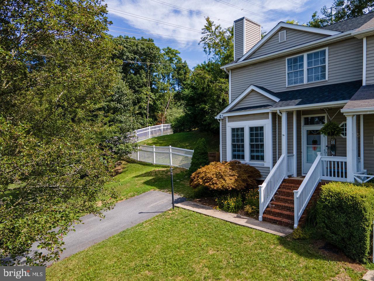 SHERWOOD FOREST - Residential