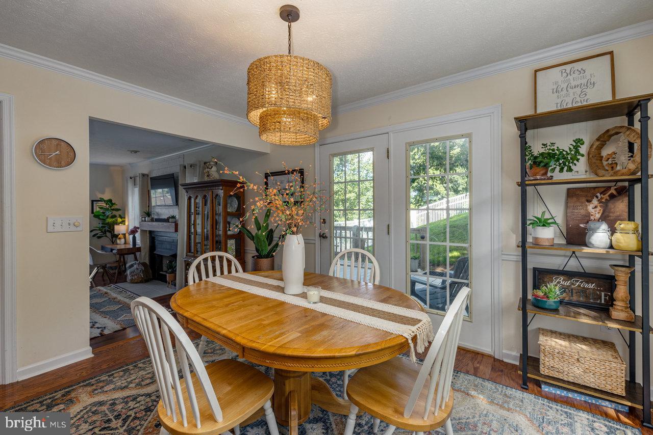 SHERWOOD FOREST - Residential