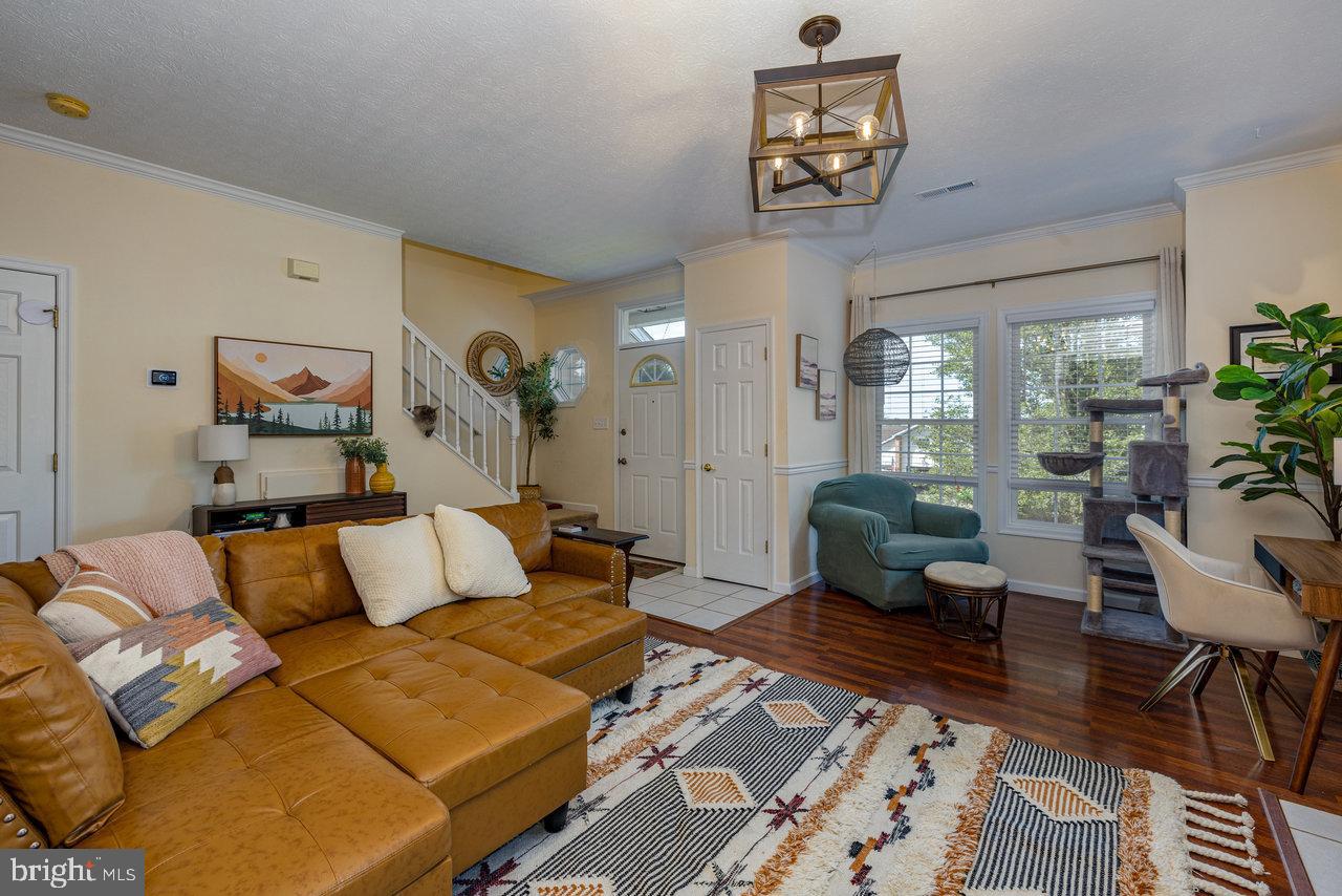 SHERWOOD FOREST - Residential