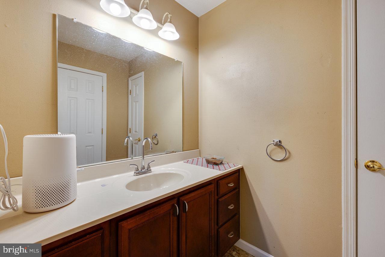 SHERWOOD FOREST - Residential