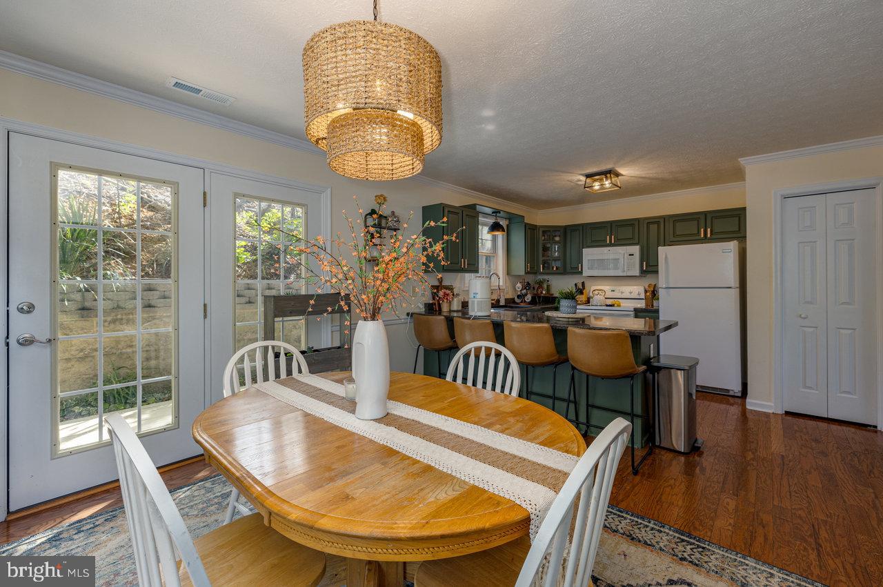 SHERWOOD FOREST - Residential