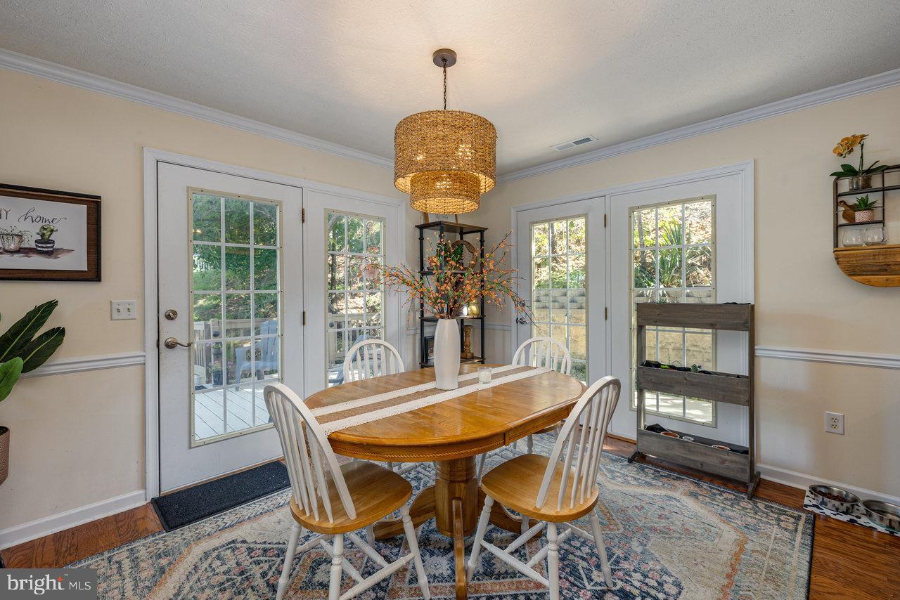 SHERWOOD FOREST - Residential