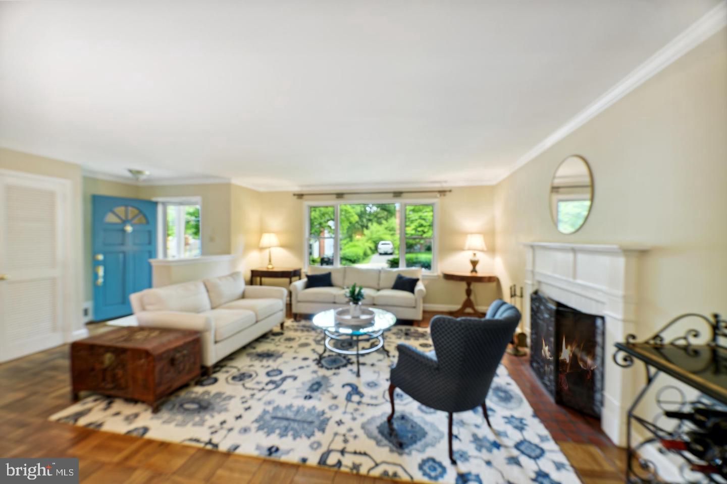 CRESCENT HILLS - Residential Lease