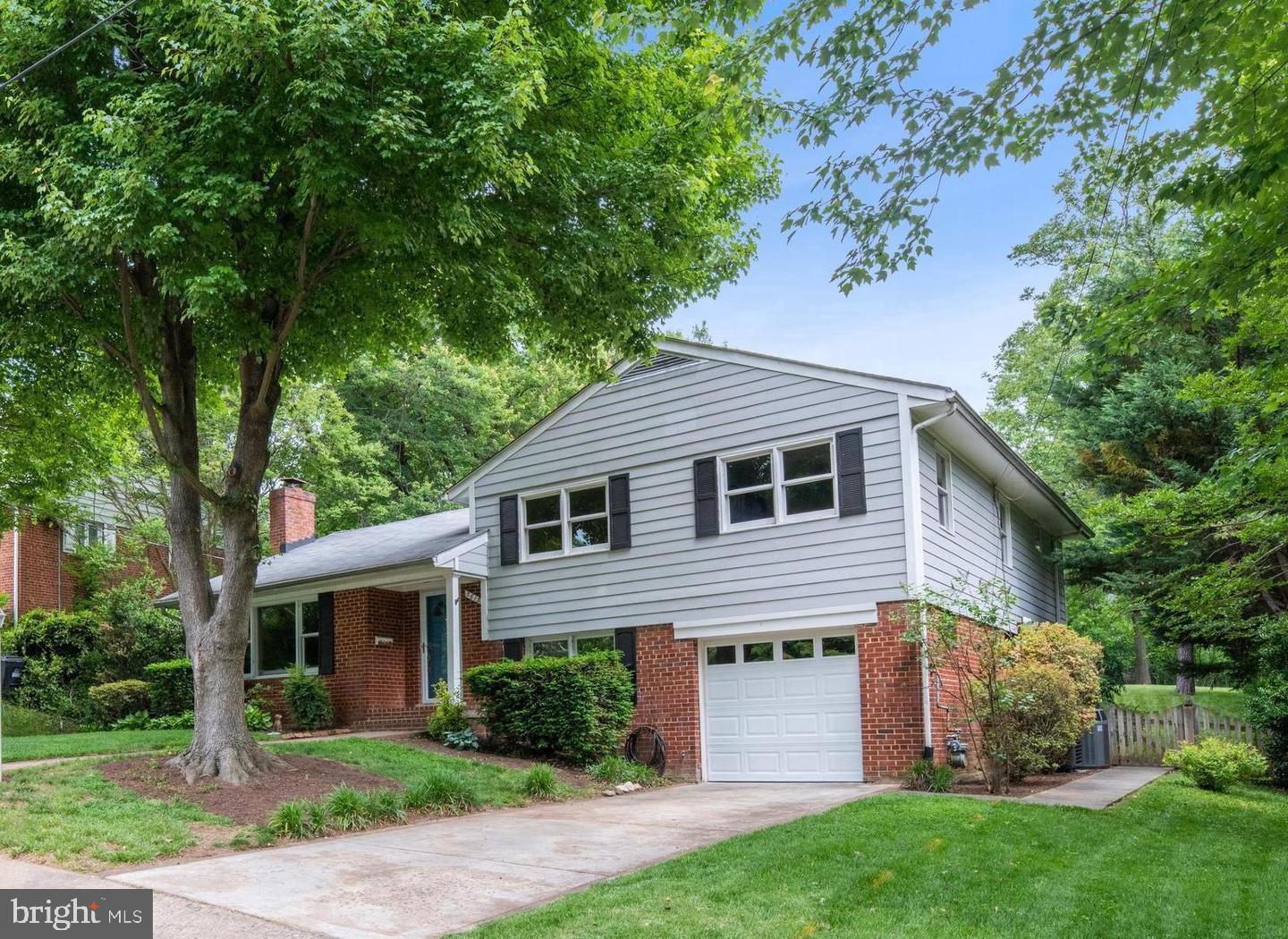 CRESCENT HILLS - Residential Lease