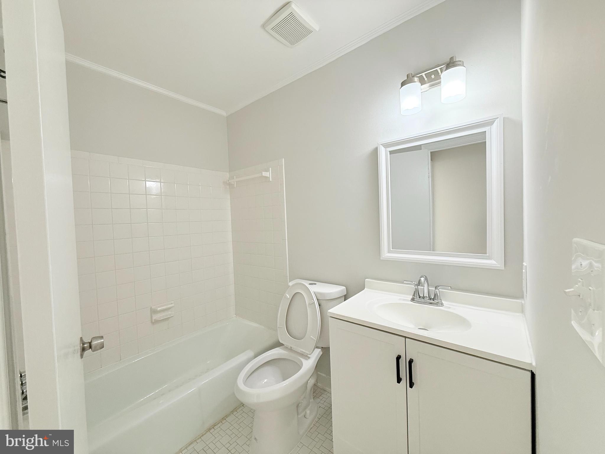 BRIARY FARMS TOWNHOMES - Residential