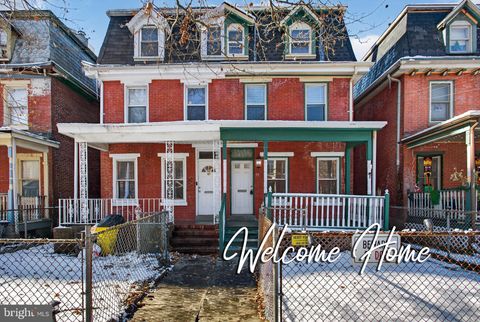 Photo of 39 Carroll Street, TRENTON, NJ 08609 (MLS # NJME2070892)