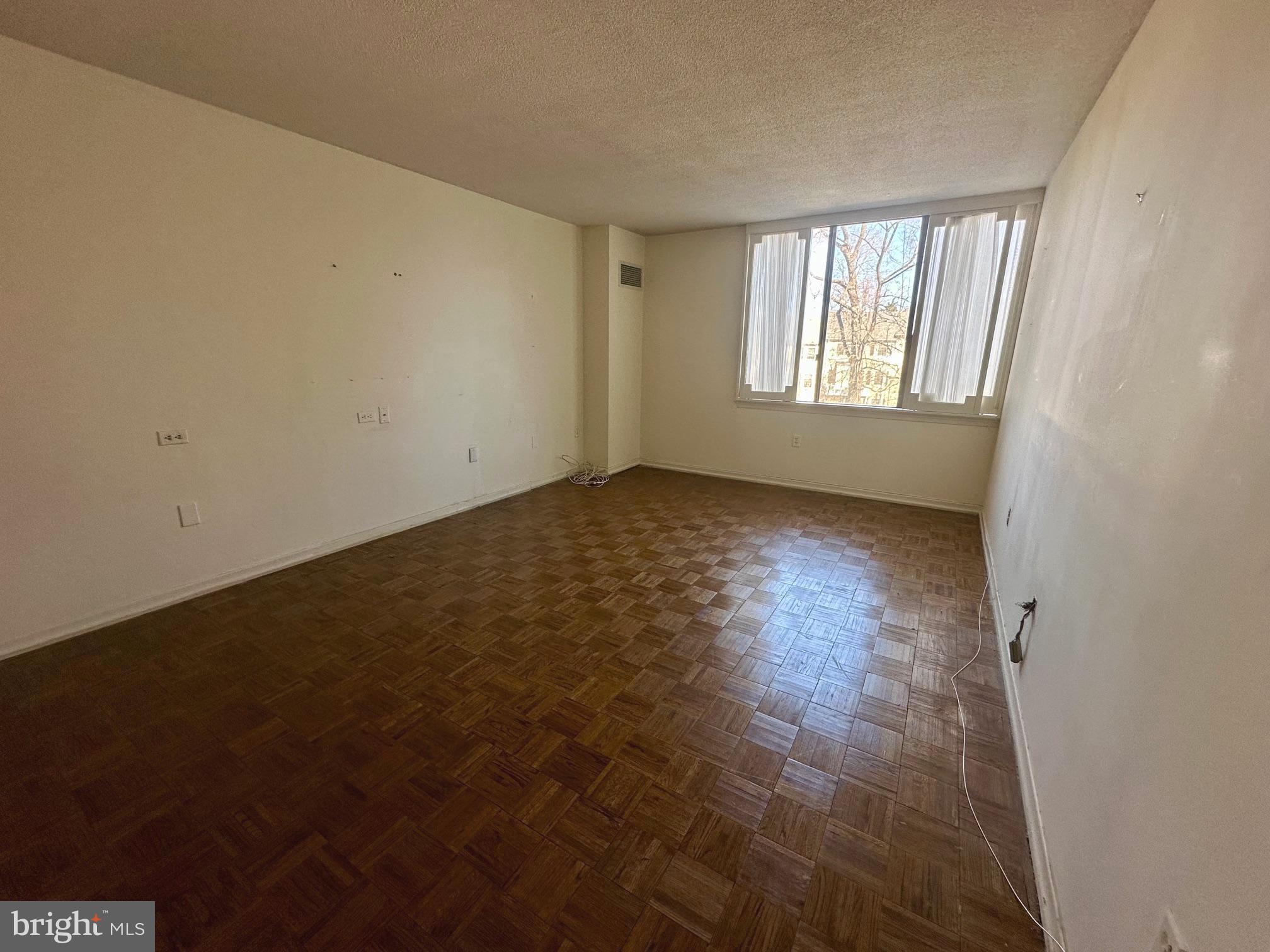 BRIAR HOUSE - Residential