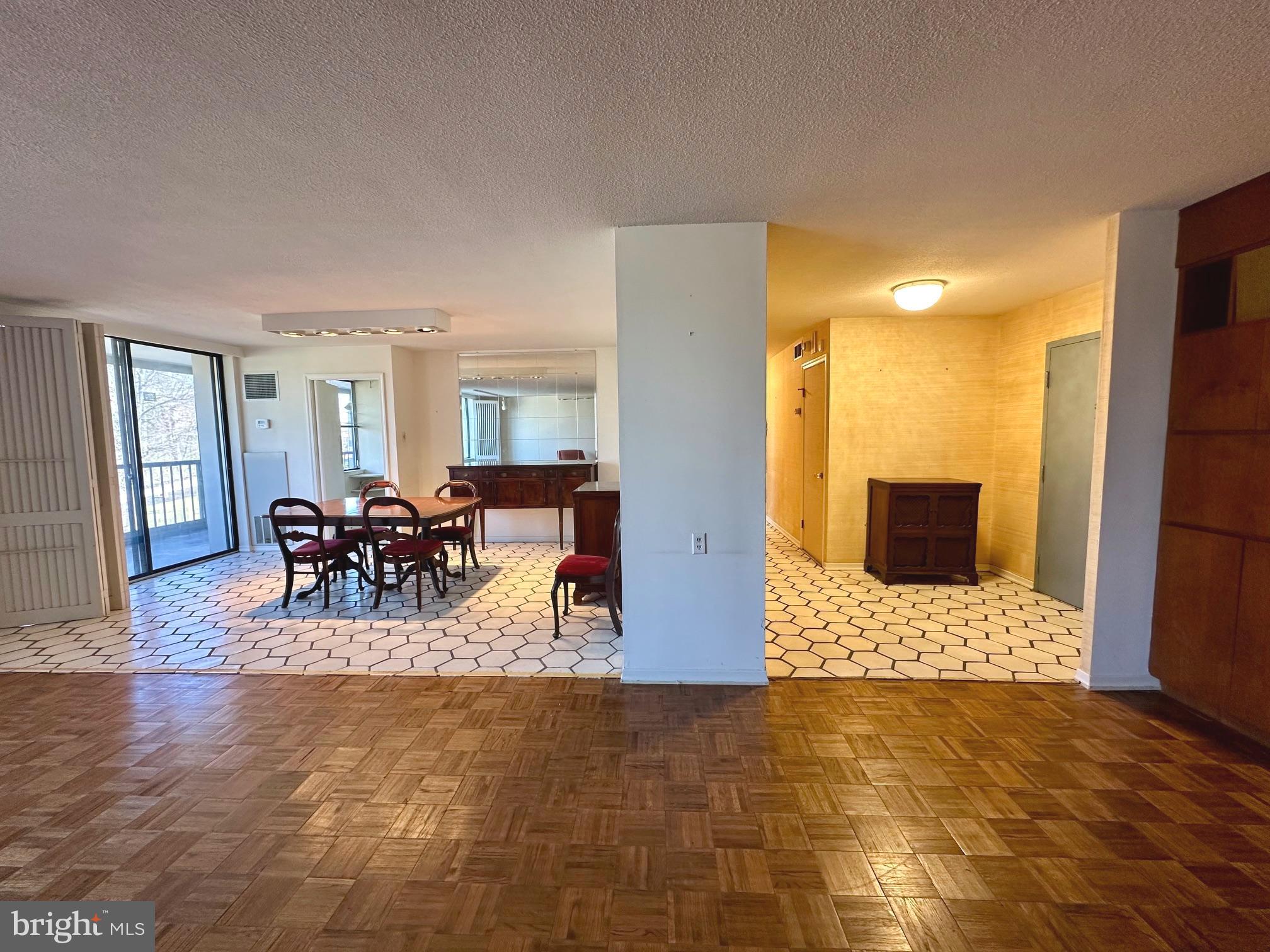 BRIAR HOUSE - Residential