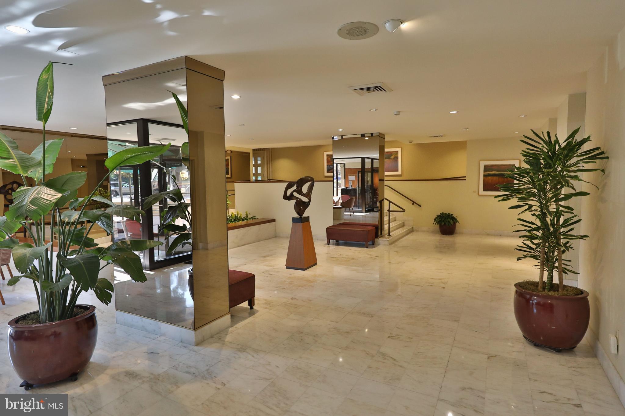 BRIAR HOUSE - Residential