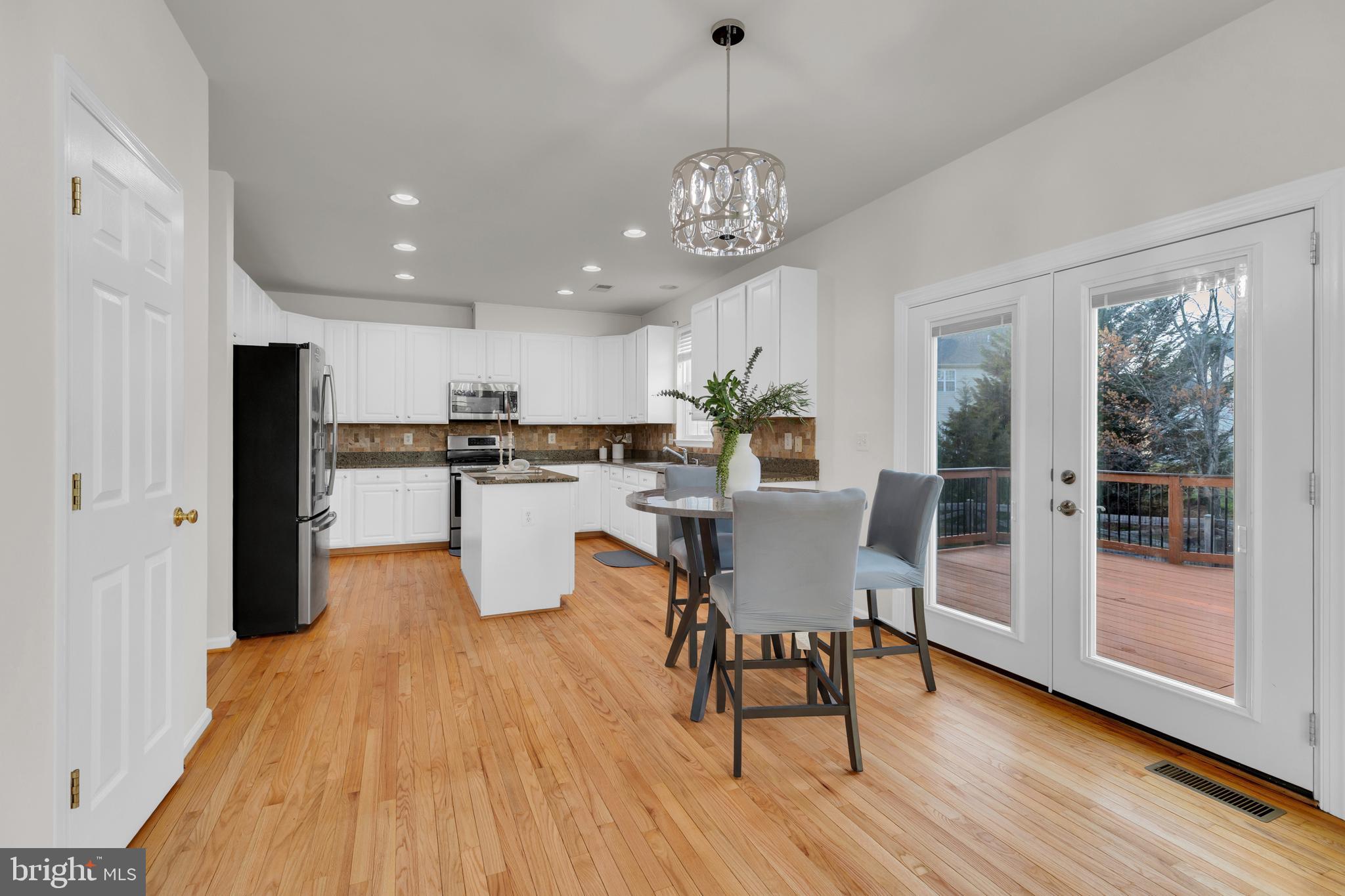 BROAD RUN OAKS - Residential