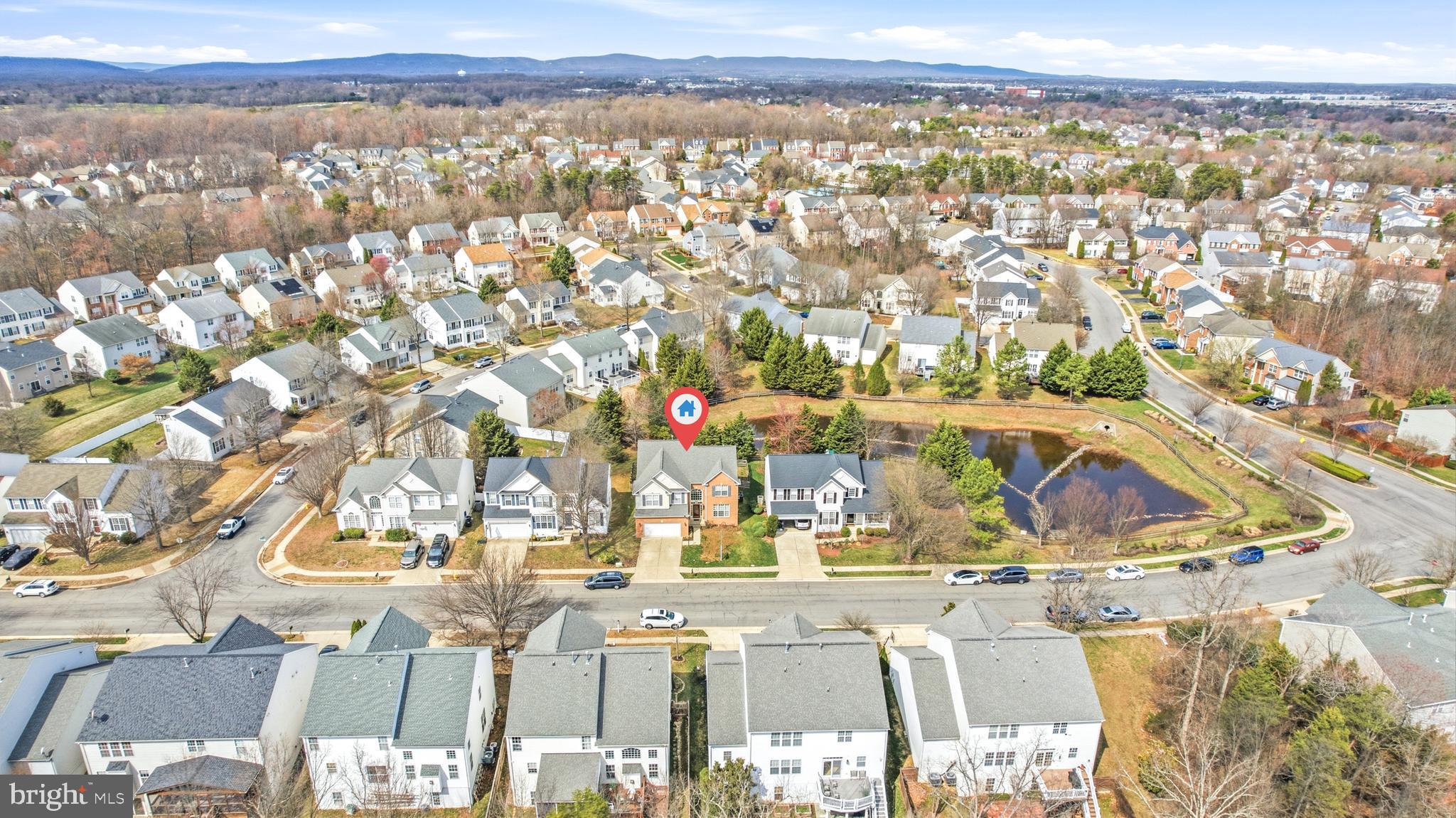 BROAD RUN OAKS - Residential