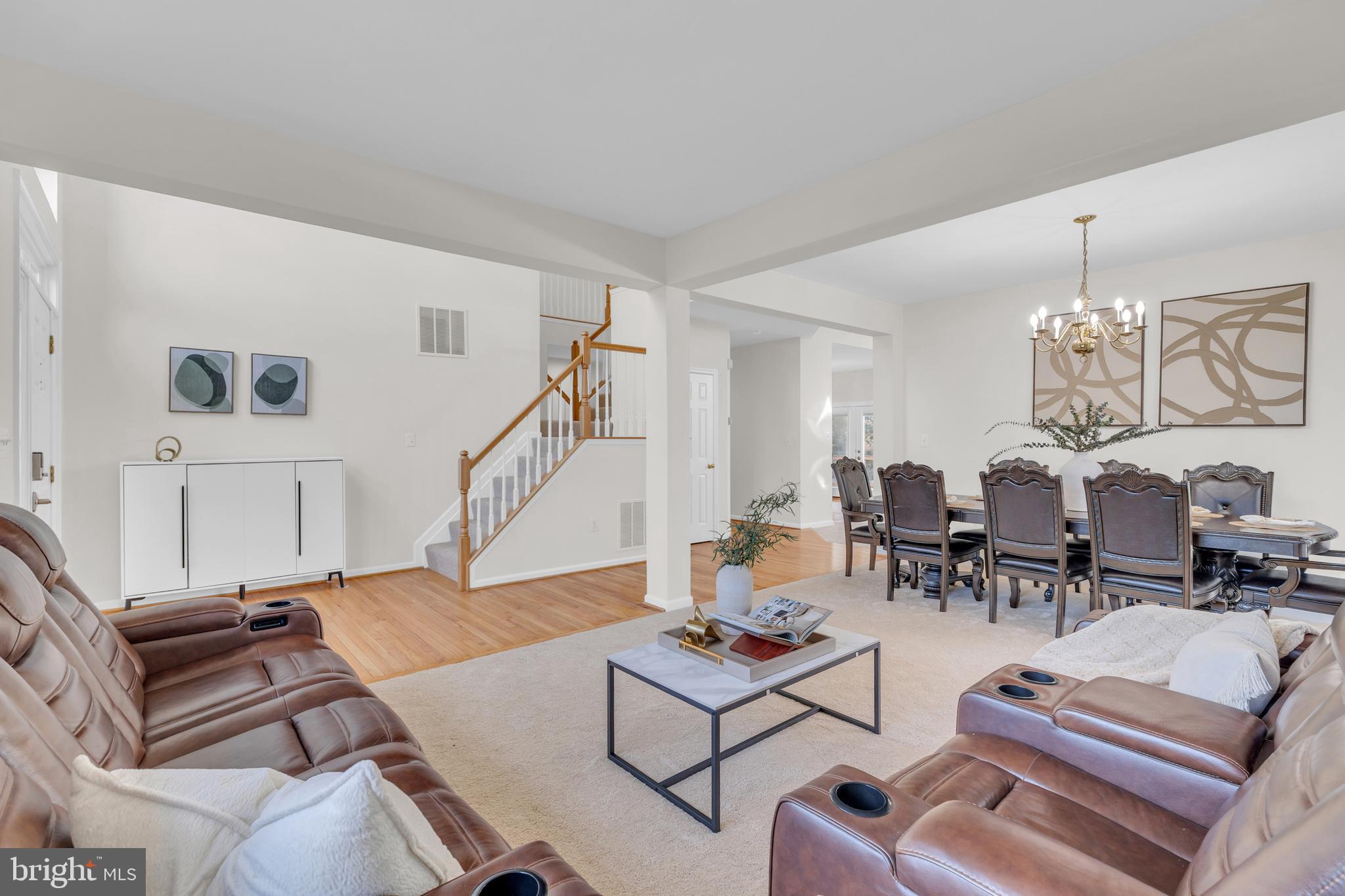 BROAD RUN OAKS - Residential