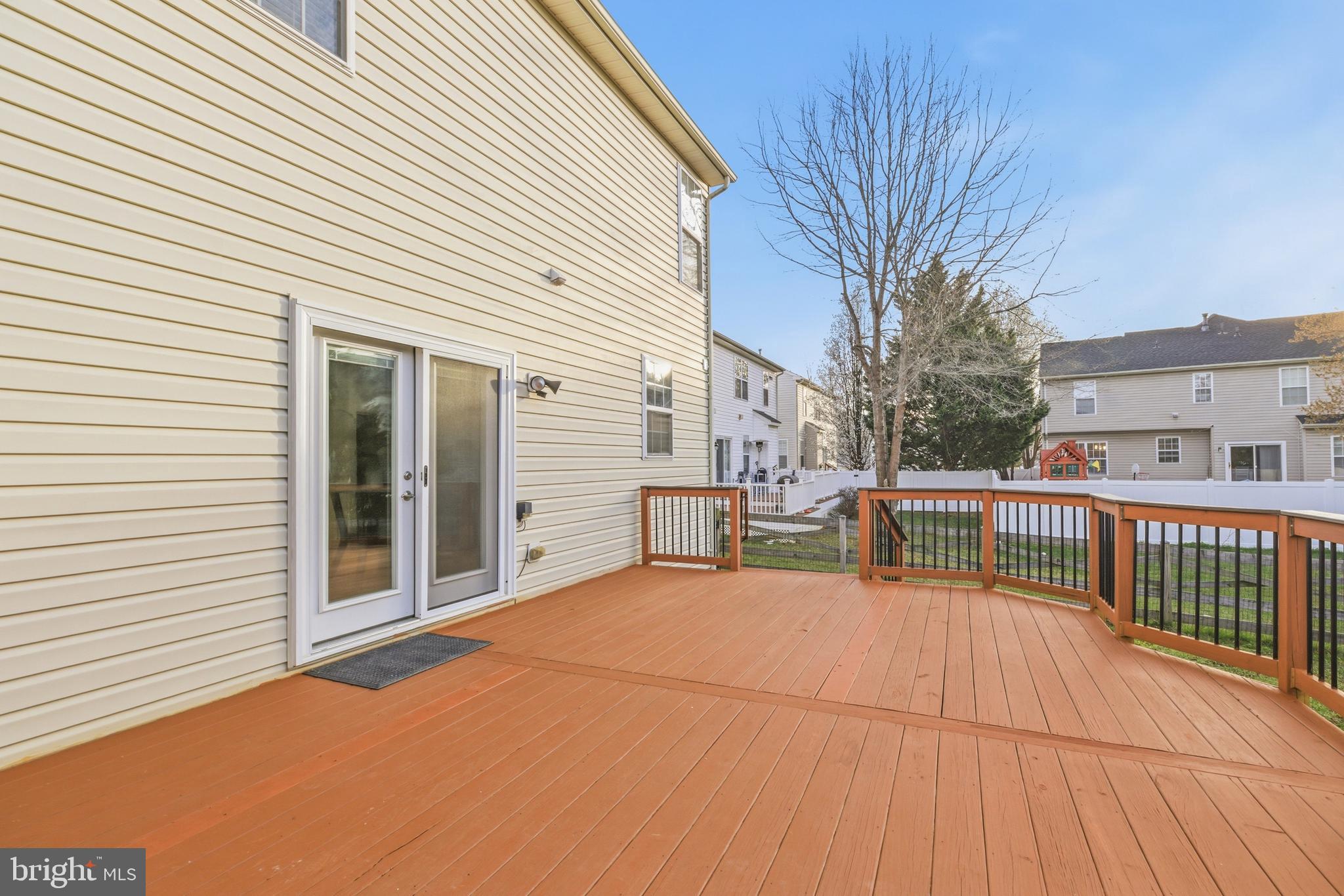 BROAD RUN OAKS - Residential