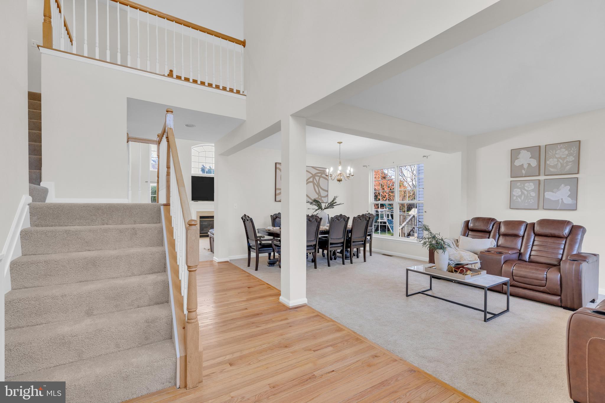 BROAD RUN OAKS - Residential