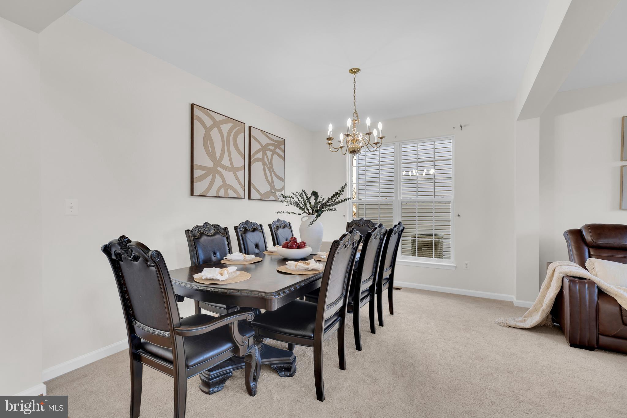 BROAD RUN OAKS - Residential