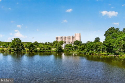 Photo of 4600 Duke Street #1128, ALEXANDRIA, VA 22304 (MLS # VAAX2062590)